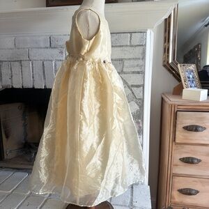 Girls vintage Jessica McClintock yellow Kids Dress with flower details Easter